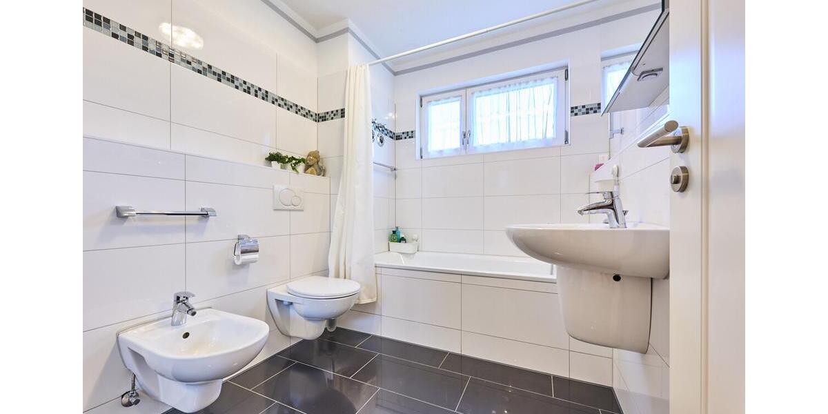 Wohnen auf Zeit München Ramersdorf-Perlach - 4 Zimmer, 100 m&sup2;, 2.900&euro; | Angebot:26235322