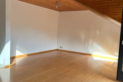 Wohnung Lahr (Schwarzwald) - 3 Zimmer, 95 m&sup2;, 870&euro; | Angebot:26458269