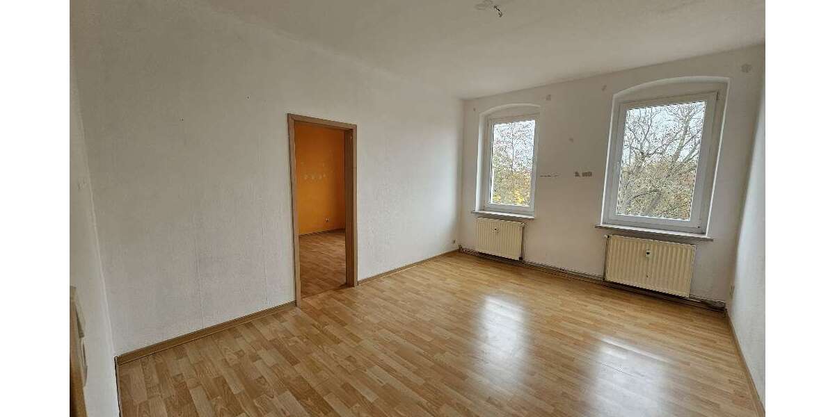 Etagenwohnung Altenburg - 4 Zimmer, 104 m&sup2;, 400&euro; | Angebot:24938024