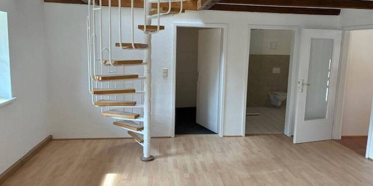 Etagenwohnung Seesen Kirchberg - 4 Zimmer, 129 m&sup2;, 895&euro; | Angebot:26344022