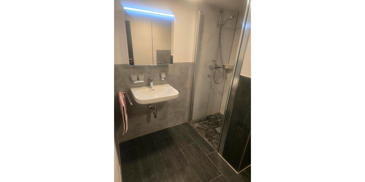 Erdgeschoßwohnung Zell am Harmersbach - 3 Zimmer, 110 m&sup2;, 950&euro; | Angebot:26588282