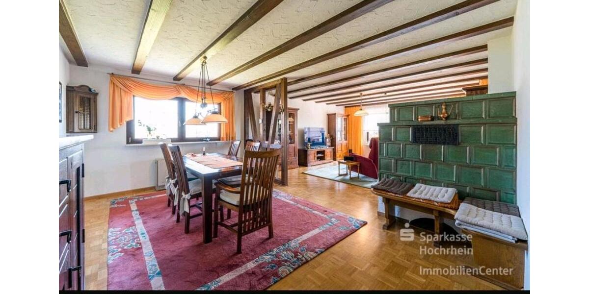 Hochparterre Rickenbach - 5.5 Zimmer, 199 m&sup2;, 1.900&euro; | Angebot:25311137