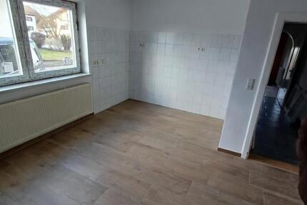 Wohnung Niederwinkling - 4 Zimmer, 93 m&sup2;, 850&euro; | Angebot:25936862