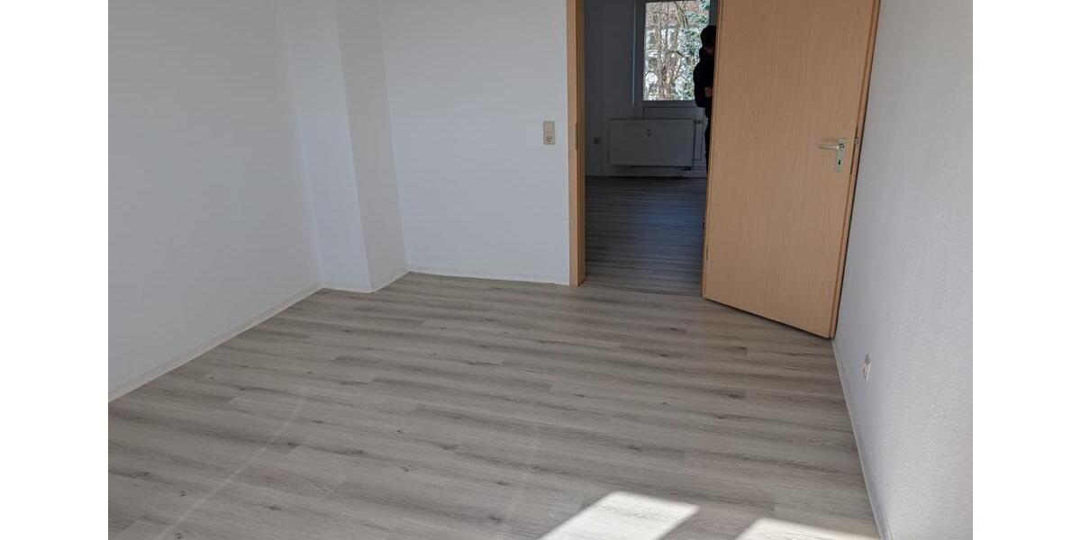 Etagenwohnung Schleife - 2 Zimmer, 49 m&sup2;, 275&euro; | Angebot:25959991