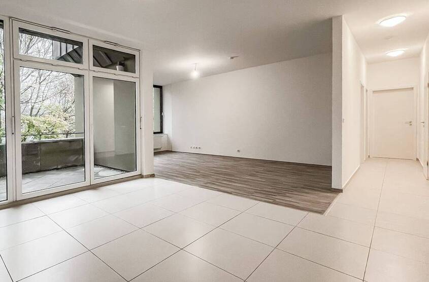 Exklusiv Wohnen in der City: 4,5 Zimmer mit Balkon - Aufzug - Tiefgarage
