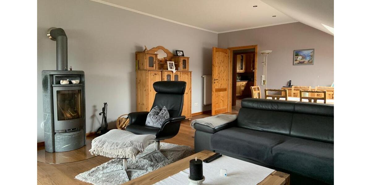 Dachgeschoßwohnung Kiel Elmschenhagen - 3 Zimmer, 115 m&sup2;, 1.500&euro; | Angebot:24951588