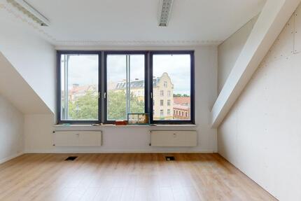 Große, helle und freundliche 113m² Wohnung im Lutherhaus in Torgau zu vermieten