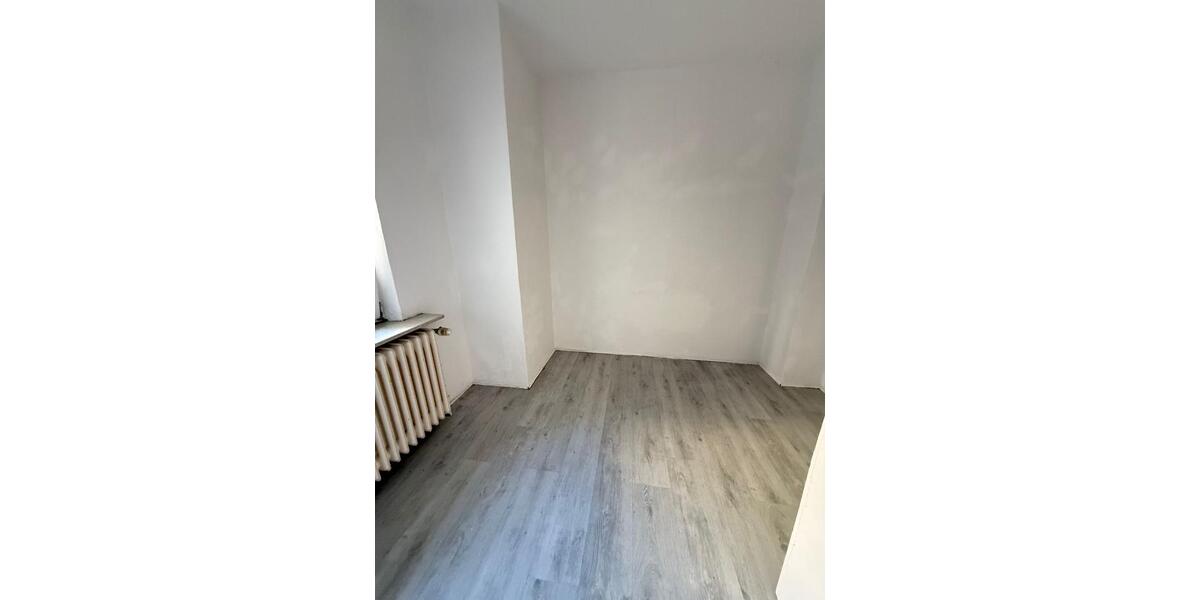 Erdgeschoßwohnung Varel - 4 Zimmer, 90 m&sup2;, 1.000&euro; | Angebot:26607161