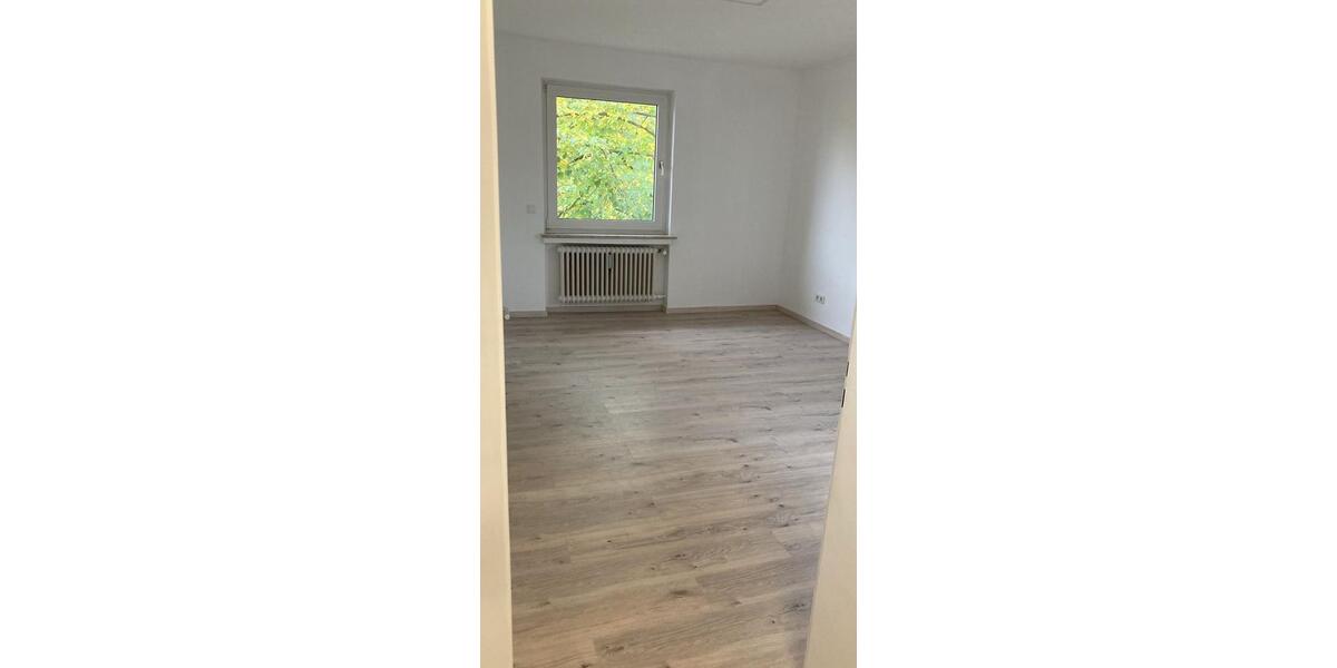 Etagenwohnung Wuppertal Gemarkung Barmen - 3 Zimmer, 78 m&sup2;, 899&euro; | Angebot:26606878