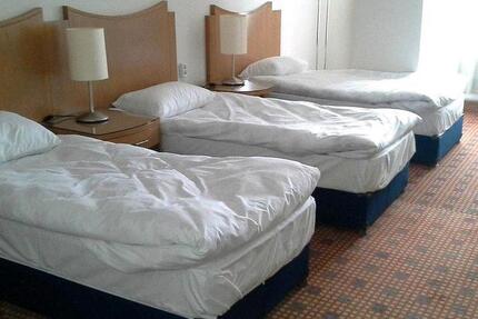 Wohnen auf Zeit Melsbach - 22 Zimmer, 20 m&sup2;, 15&euro; | Angebot:25408462