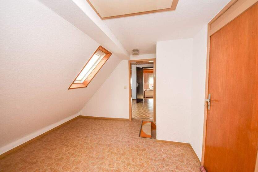 DIETZ: Gepflegtes Fachwerkhaus mit Garten, kleinem Nebengebäude im Babenhausen OT Harpertshausen! 5 zimmer