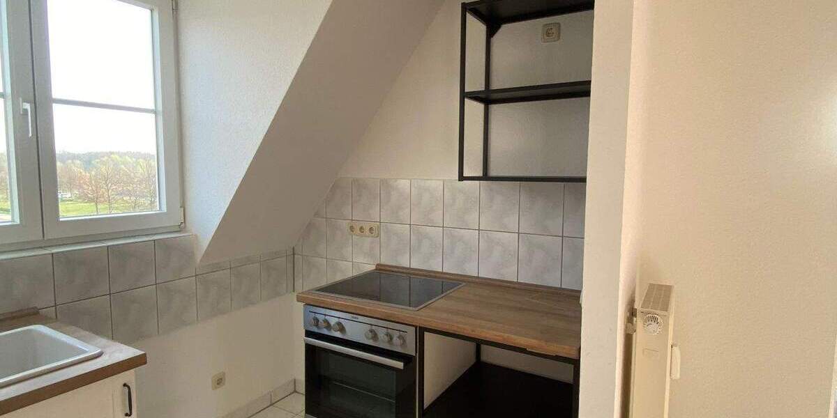 Etagenwohnung Burg - 2 Zimmer, 60 m&sup2;, 350&euro; | Angebot:25667670