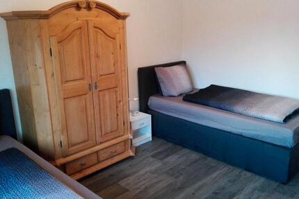 Zimmer an Monteure Arbeiter Studenten etc. zu vermieten 2 zimmer