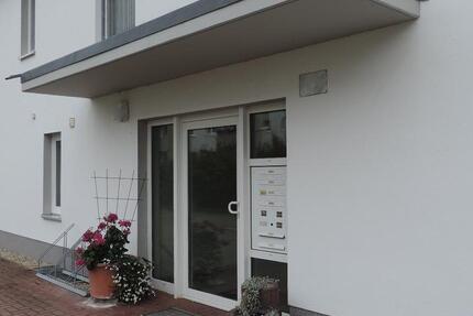 Helle Dachgeschosswohnung mit Balkon und Stellplatz! 2 zimmer