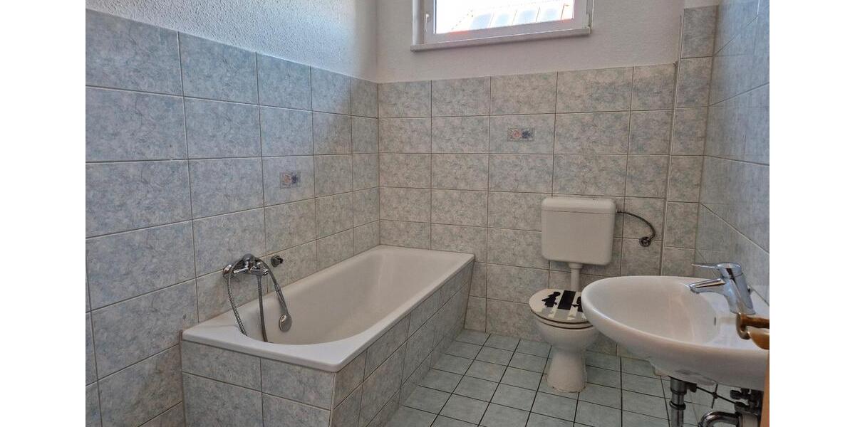 Etagenwohnung Allstedt - 3 Zimmer, 82 m&sup2;, 533&euro; | Angebot:24214331