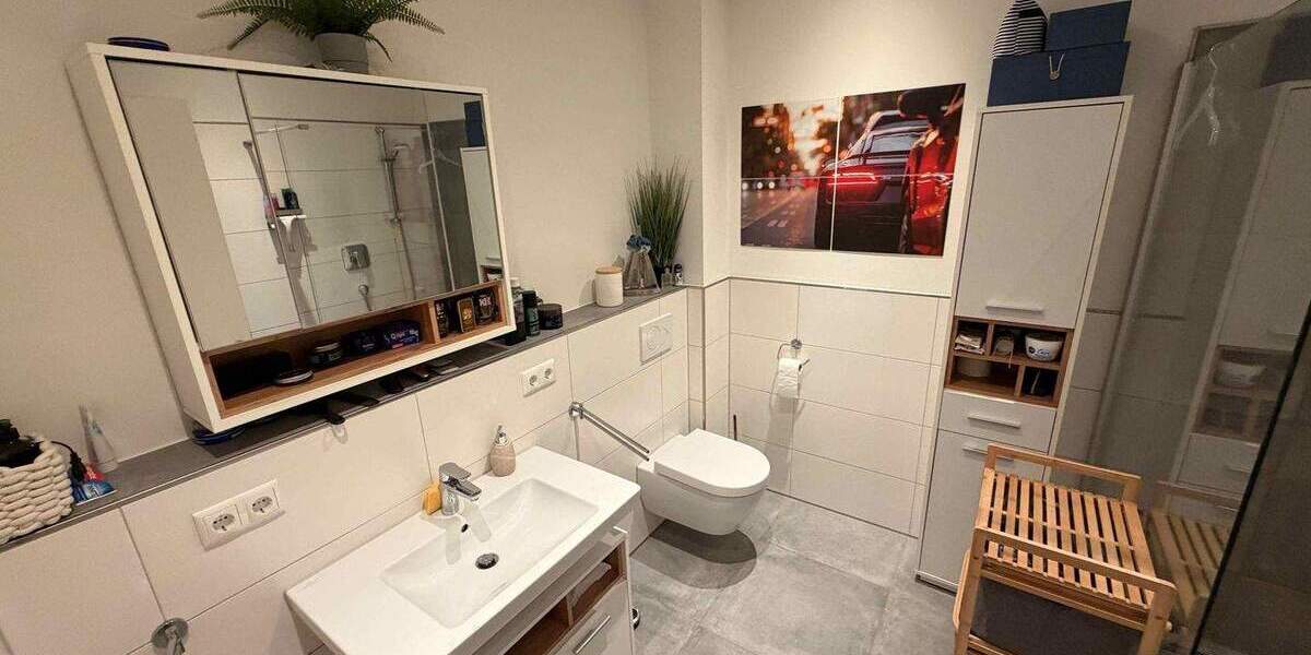 Etagenwohnung Wedel - 3 Zimmer, 93 m&sup2;, 1.650&euro; | Angebot:24992348