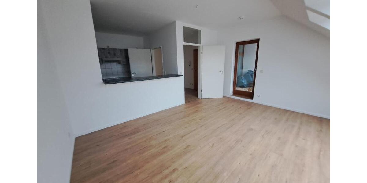 Dachgeschoßwohnung Schwerin Friedrichsthal - 2 Zimmer, 51 m&sup2;, 540&euro; | Angebot:24974218