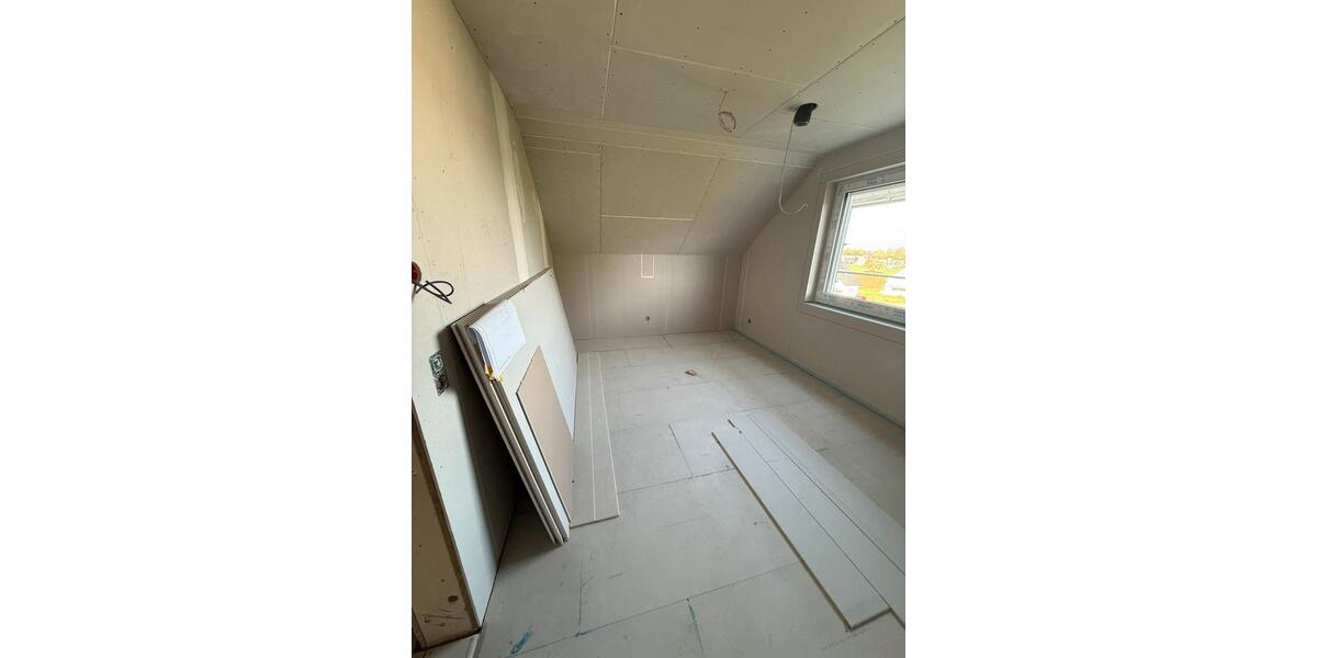 Doppelhaushälfte Ehrenkirchen - 2 Zimmer, 125 m&sup2;, 2.300&euro; | Angebot:26264094