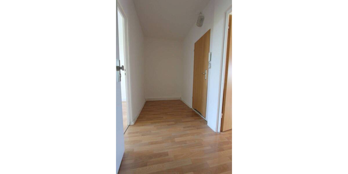 Etagenwohnung Gera Lusan - 2 Zimmer, 55 m&sup2;, 310&euro; | Angebot:26763544
