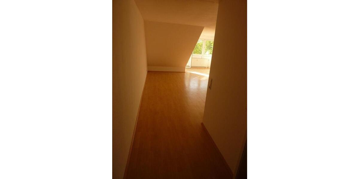 Dachgeschoßwohnung Pulheim - 2 Zimmer, 82 m&sup2;, 920&euro; | Angebot:26565259