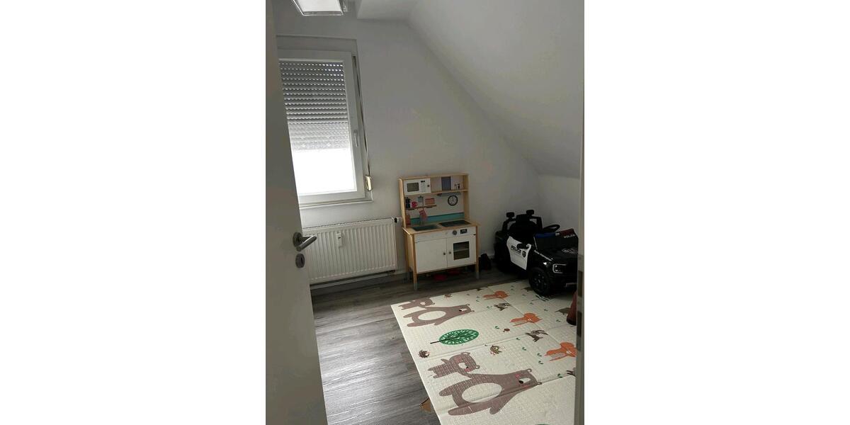 Dachgeschoßwohnung Göppingen Faurndau - 2.5 Zimmer, 70 m&sup2;, 900&euro; | Angebot:25148882