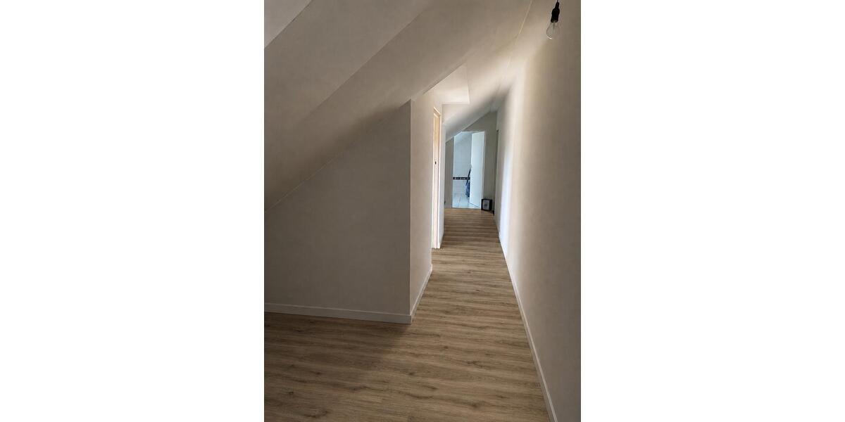 Dachgeschoßwohnung Oldenburg Etzhorn - 1.5 Zimmer, 40 m&sup2;, 600&euro; | Angebot:26641741