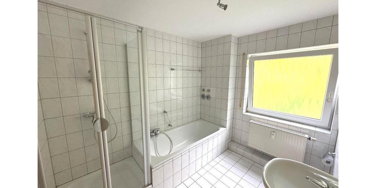 Etagenwohnung Sinsheim - 3 Zimmer, 79 m&sup2;, 1.000&euro; | Angebot:26580141