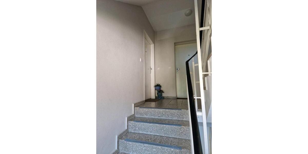 Etagenwohnung Idstein - 3 Zimmer, 66 m&sup2;, 950&euro; | Angebot:25936586