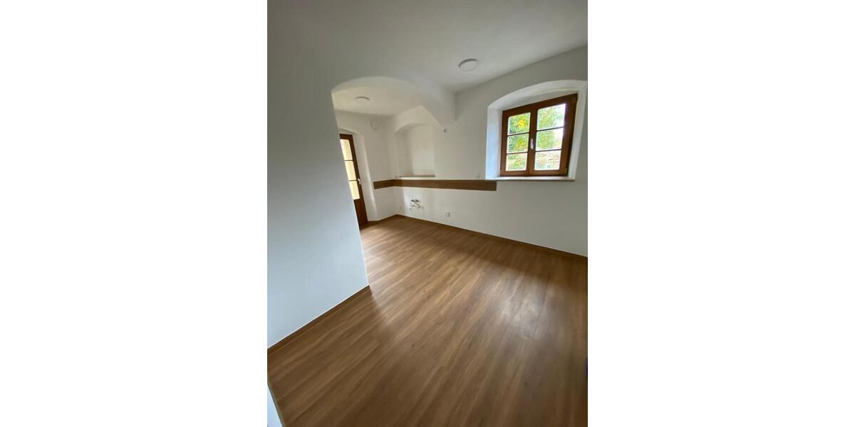 Erdgeschoßwohnung Amberg - 3 Zimmer, 70 m&sup2;, 895&euro; | Angebot:25415224