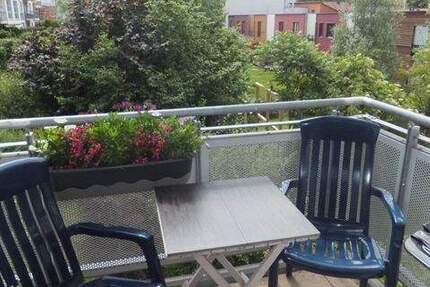 Ein nettes, kleines und helles 2- Z-Appartement mit Süd-Balkon, Aufzug und TG direkt am Auwald