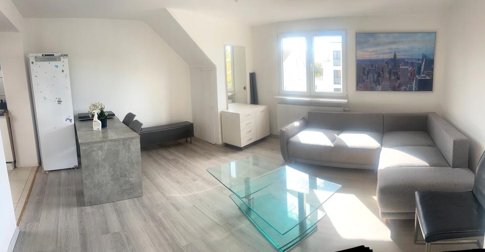 Dachgeschoßwohnung Frankfurt am Main Unterliederbach - 2 Zimmer, 60 m&sup2;, 1.125&euro; | Angebot:24838359