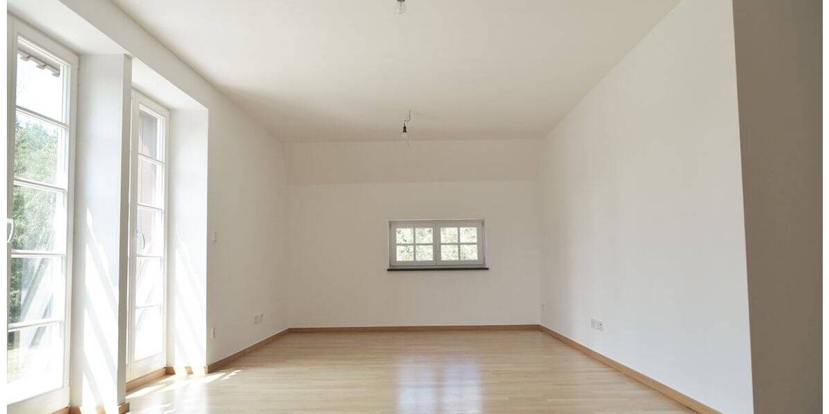 Etagenwohnung Wachau Lomnitz - 4 Zimmer, 160 m&sup2;, 1.480&euro; | Angebot:23479274