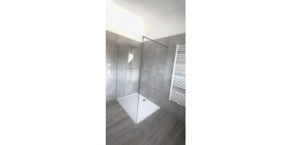 Dachgeschoßwohnung Mettlach - 3 Zimmer, 70 m&sup2;, 900&euro; | Angebot:25553127