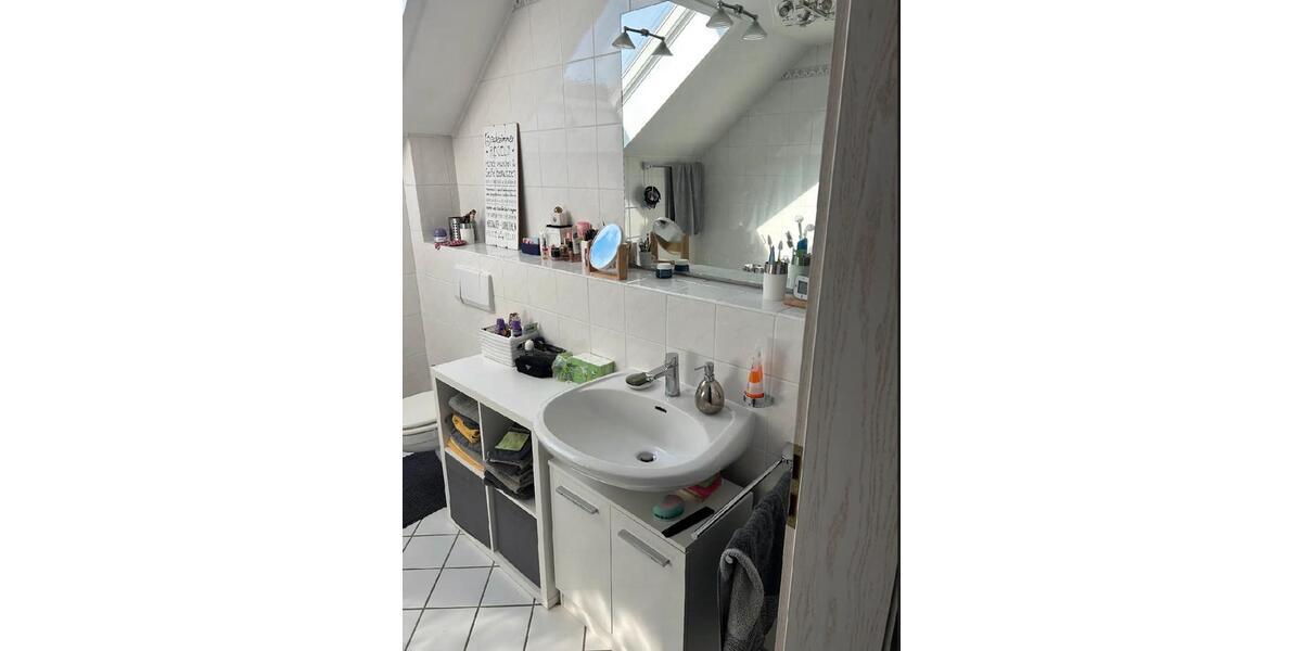 Dachgeschoßwohnung Hochheim am Main - 2 Zimmer, 72 m&sup2;, 870&euro; | Angebot:26232513