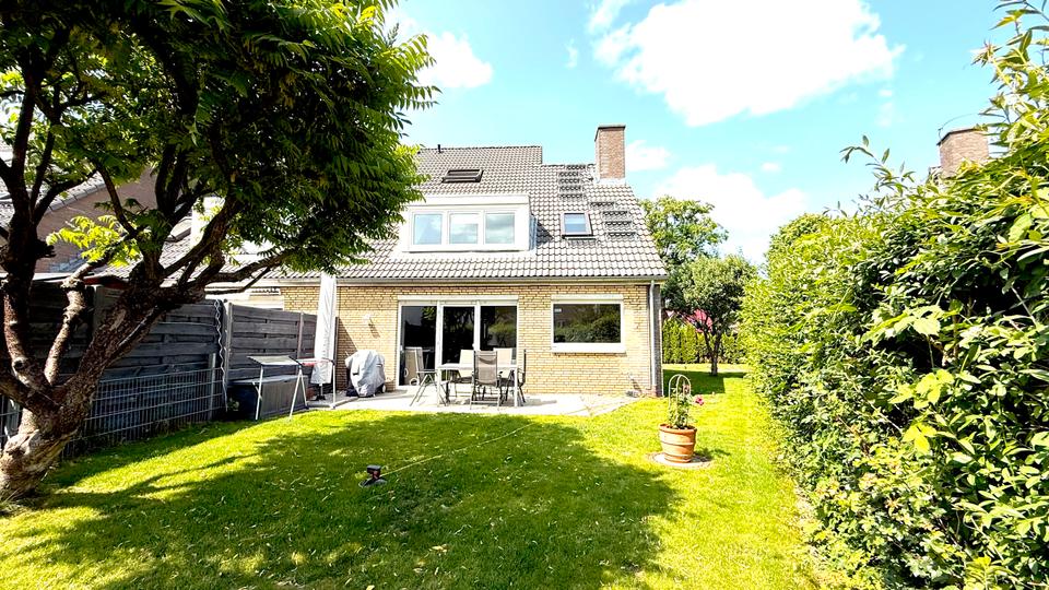 Reihenhaus Falkensee - 6 Zimmer, 137 m&sup2;, 2.250&euro; | Angebot:25989157