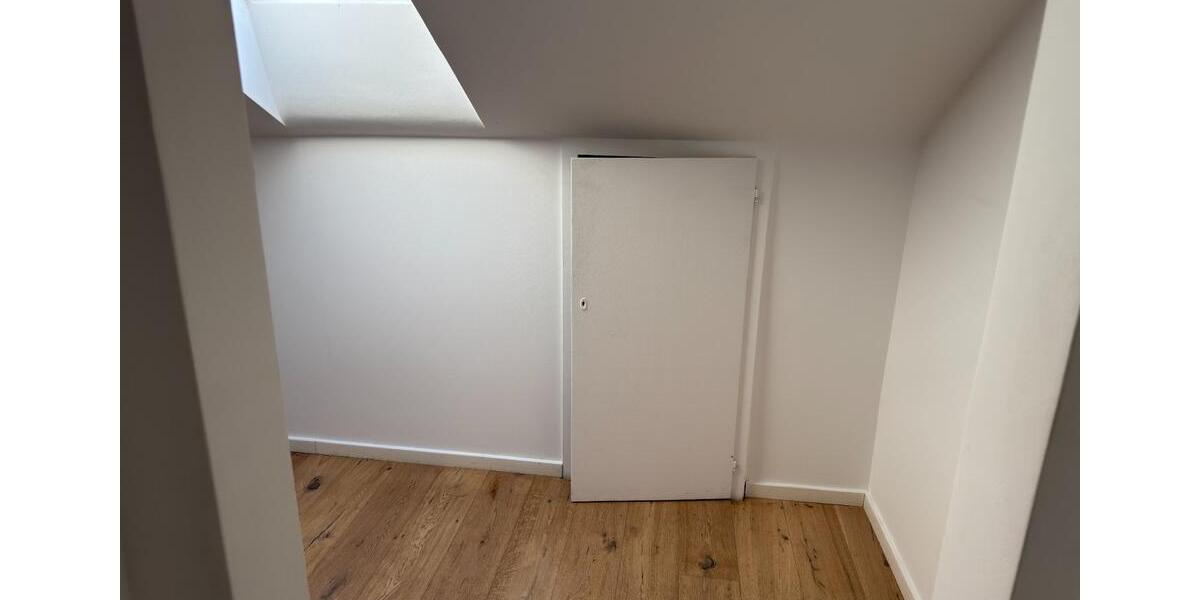 Dachgeschoßwohnung Mettmann - 3 Zimmer, 66 m&sup2;, 690&euro; | Angebot:24426854