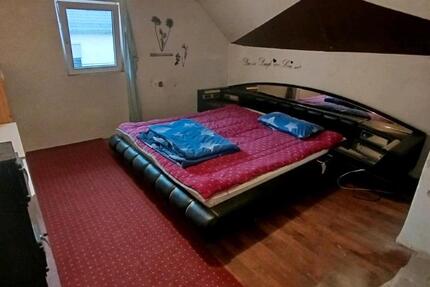 Haus Geldersheim - 5 Zimmer, 110 m&sup2;, 899&euro; | Angebot:25085372