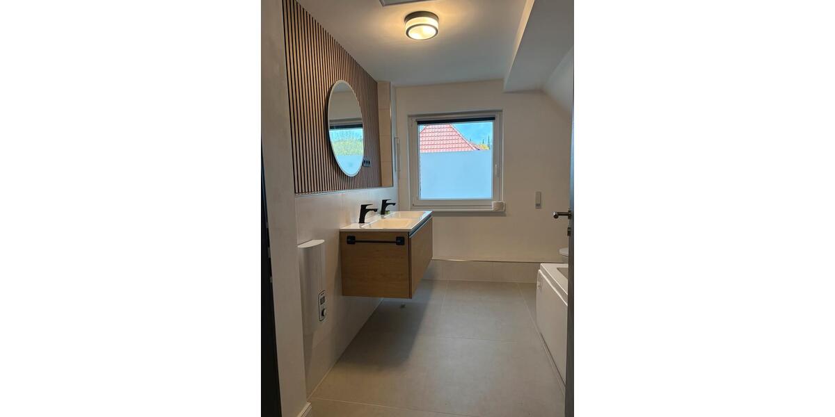 170 qm Wohnung in Hardegsen über 2 Etagen mit EBK und 2 Bäder 7 zimmer