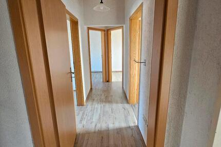 Wohnung Nordenham - 4 Zimmer, 65 m&sup2;, 700&euro; | Angebot:25963603