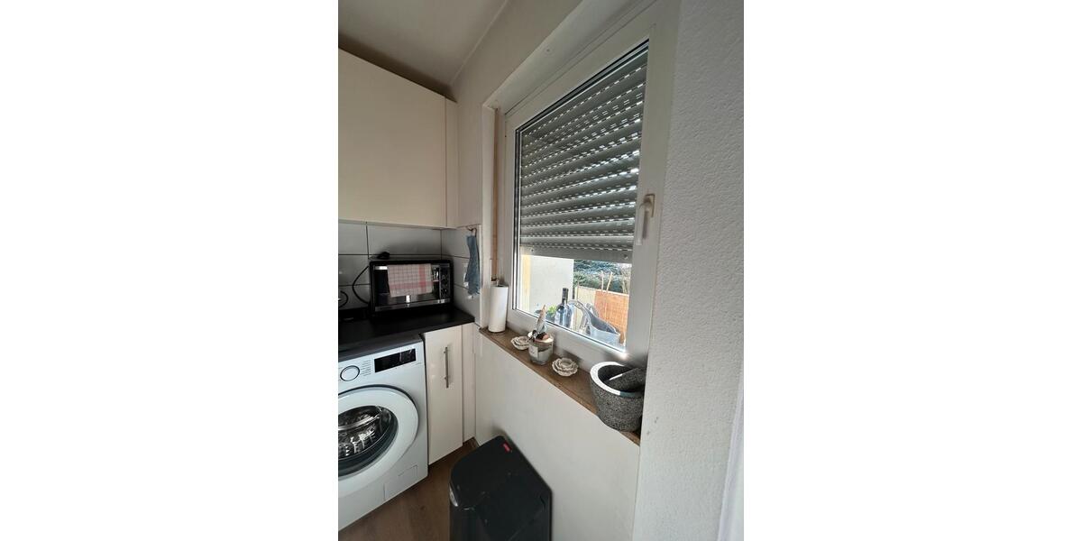 Hochparterre Würzburg Heuchelhof - 1 Zimmer, 32 m&sup2;, 555&euro; | Angebot:26277320