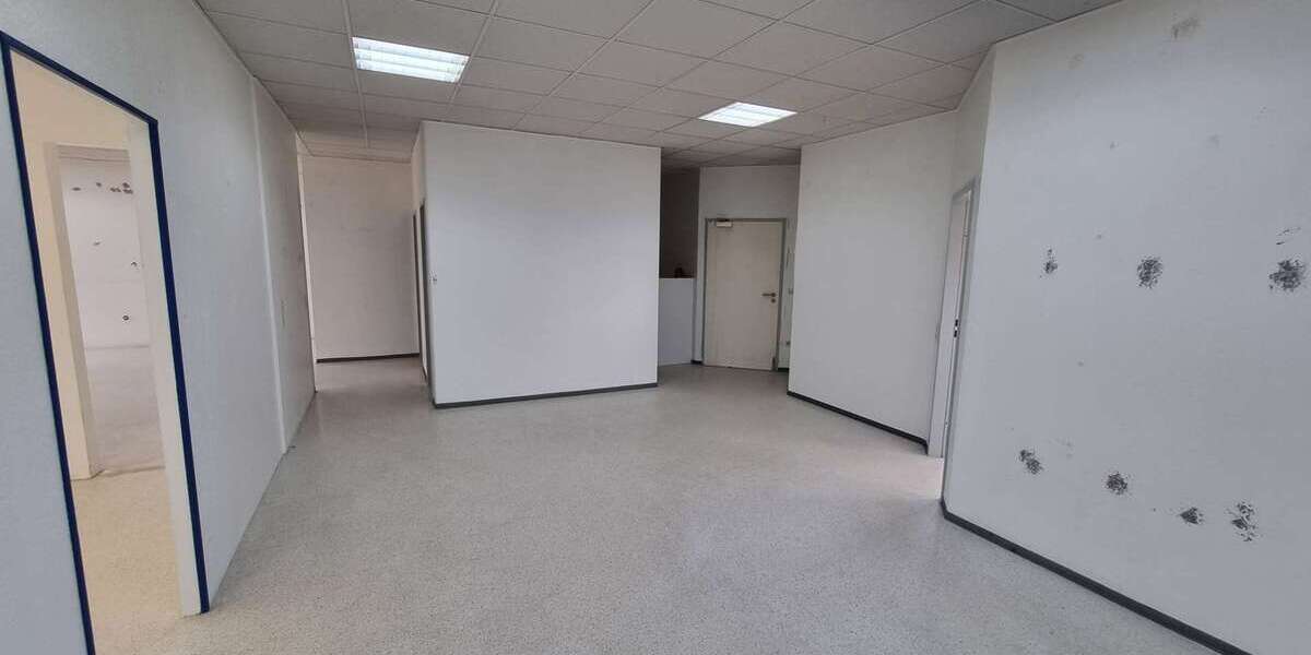 Büro in Karlsbad 900 € 120 m² zimmer