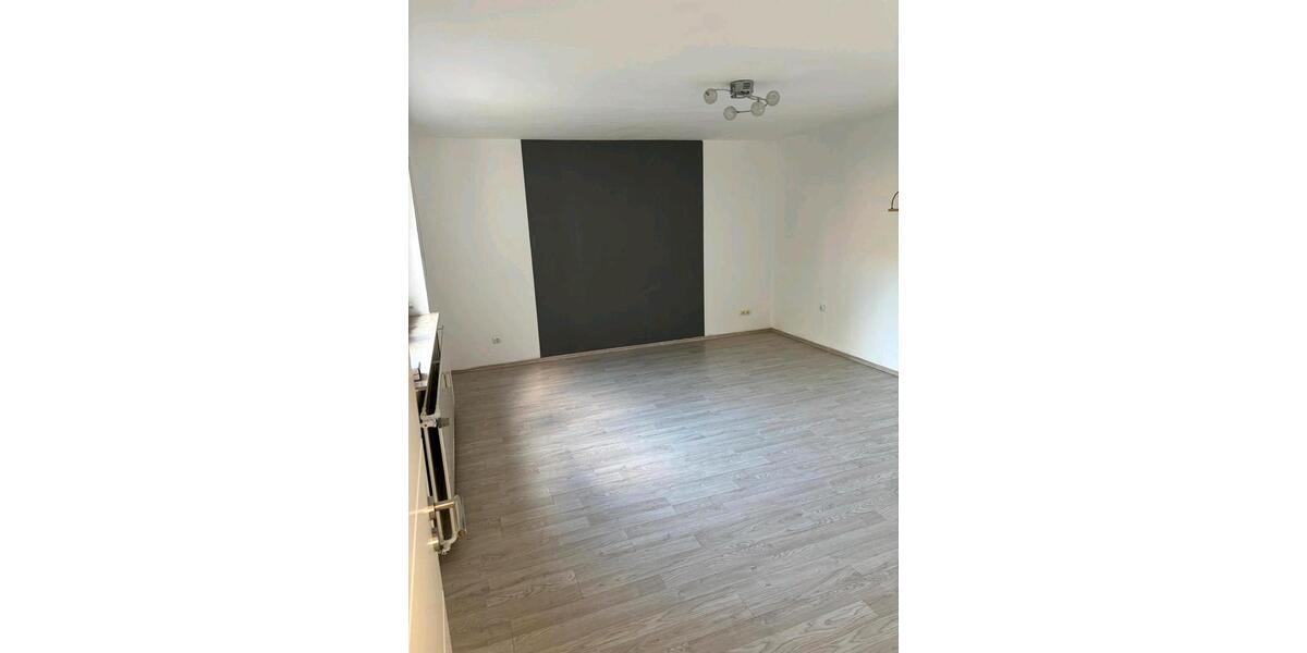 Terrassenwohnung Breidenbach - 3 Zimmer, 100 m&sup2;, 920&euro; | Angebot:26463141