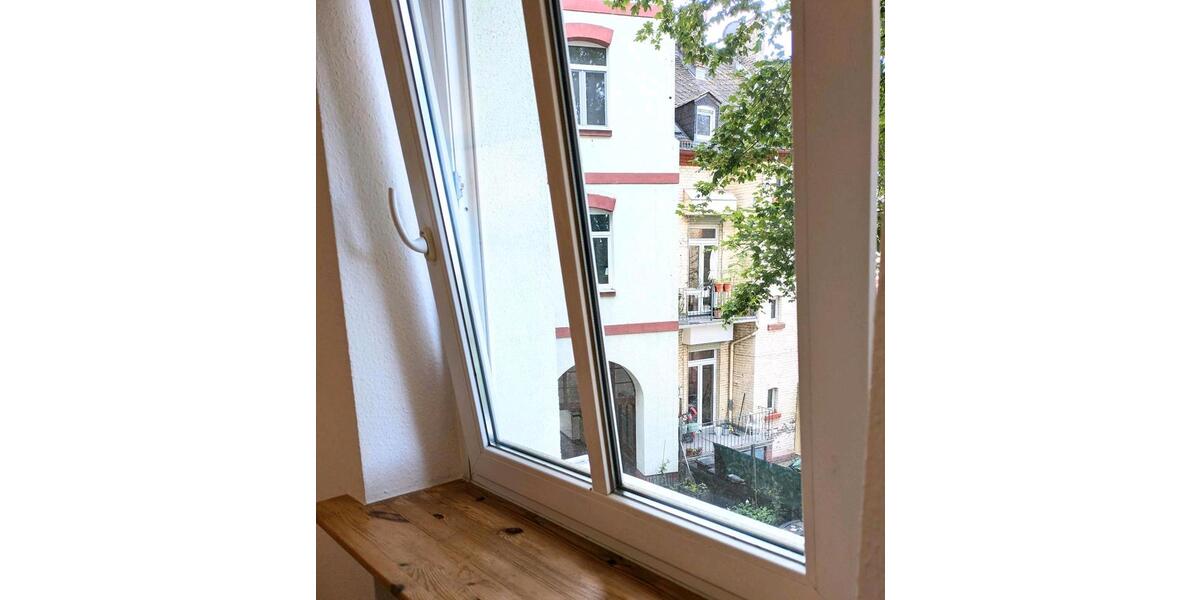 Etagenwohnung Wiesbaden Biebrich - 2 Zimmer, 41 m&sup2;, 1.000&euro; | Angebot:26688927