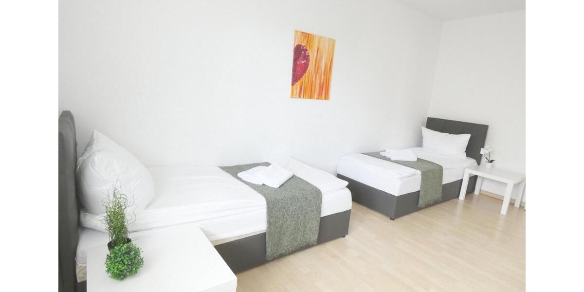 Wohnen auf Zeit Weiden in der Oberpfalz - 3 Zimmer, 100 m&sup2;, 99&euro; | Angebot:18415464