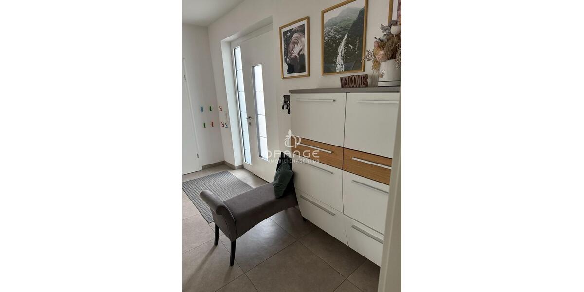 Einfamilienhaus Langquaid - 8 Zimmer, 260 m&sup2;, 1.800&euro; | Angebot:23861895