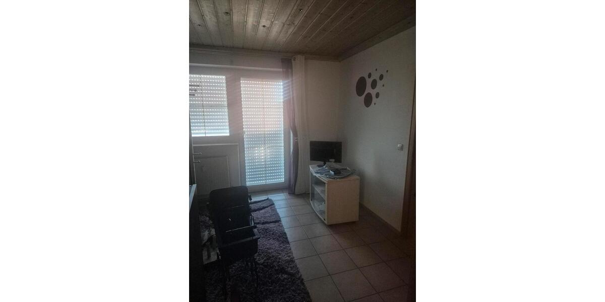 Etagenwohnung Finningen - 4 Zimmer, 90 m&sup2;, 920&euro; | Angebot:26439408