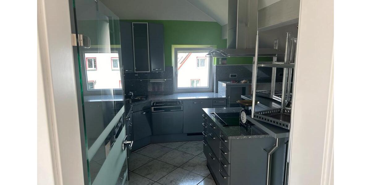 Dachgeschoßwohnung Schramberg - 3 Zimmer, 110 m&sup2;, 940&euro; | Angebot:25893567