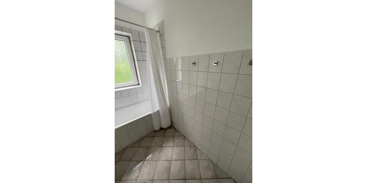 Etagenwohnung Kiel Ravensberg - 4 Zimmer, 90 m&sup2;, 1.200&euro; | Angebot:25270667