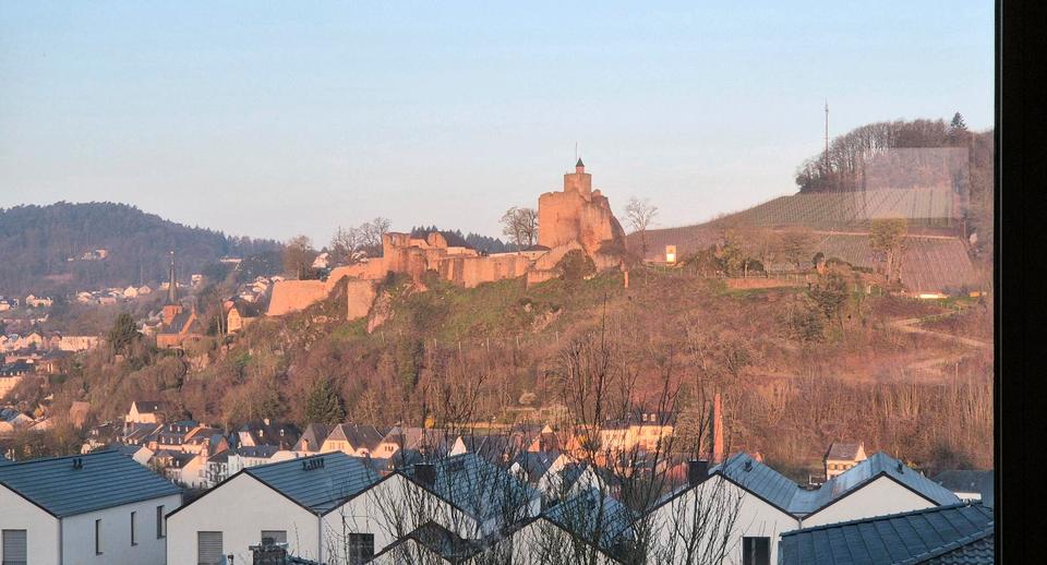 Etagenwohnung Saarburg - 6 Zimmer, 140 m&sup2;, 1.200&euro; | Angebot:26656291