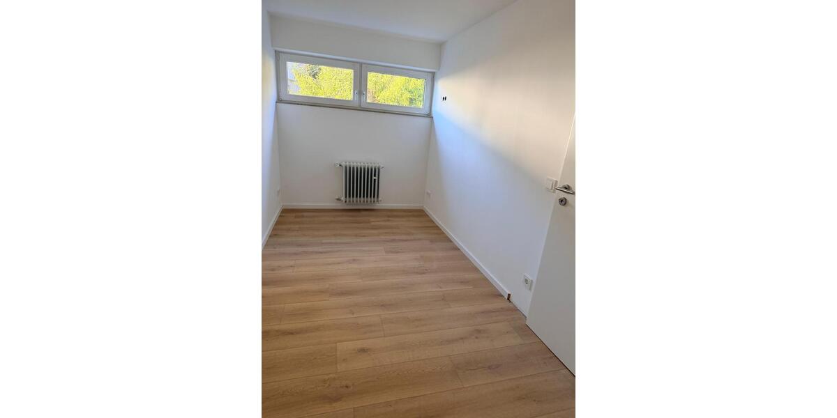 Erdgeschoßwohnung Gummersbach - 3 Zimmer, 95 m&sup2;, 995&euro; | Angebot:25164064